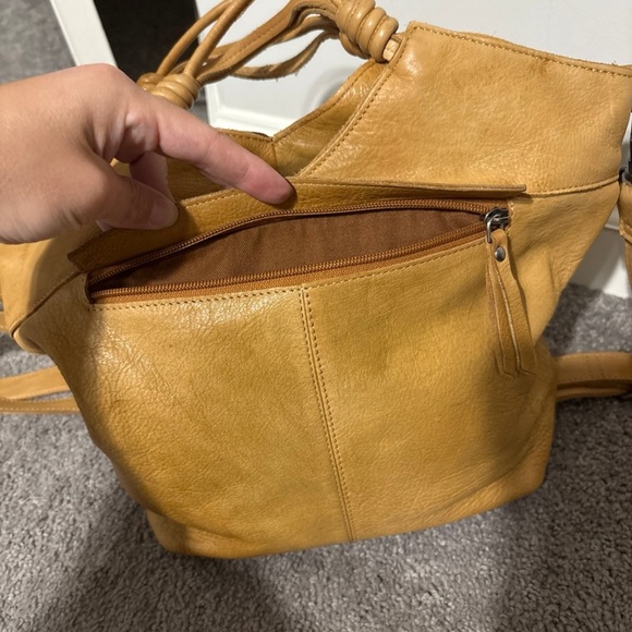 Latico Leathers Nash Tote/Crossbody - Picture 5 of 11